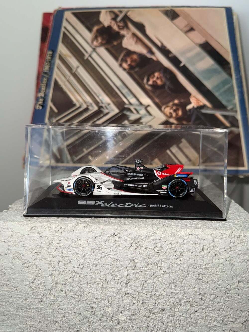 Minichamps 1:43 Porsche 99X Electric Formula E - Andre Lotterer #36